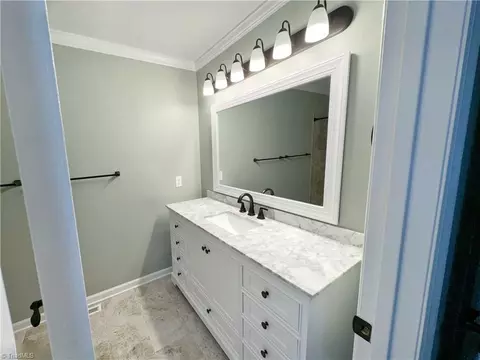 Bath - 138 Old Mill Rd #D, High Point, NC 27265 photo 1 of 3