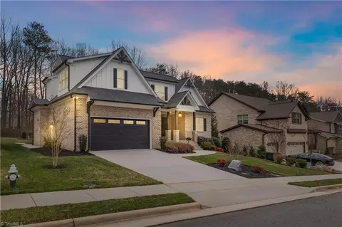5714 Woodrose Ln, Greensboro, NC 27410