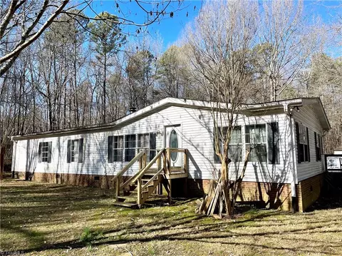7839 Doe Run Trl, Staley, NC 27355
