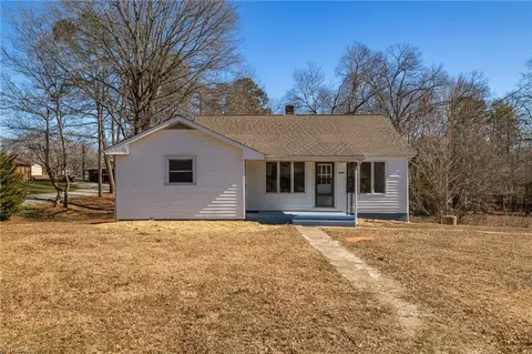 1228 Weaver Rd, Lexington, NC 27295
