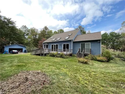 Exterior - 285 Grandview Cir, Traphill, NC 28685 photo 3 of 13