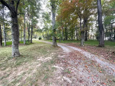 View/Area - 285 Grandview Cir, Traphill, NC 28685 photo 1 of 2