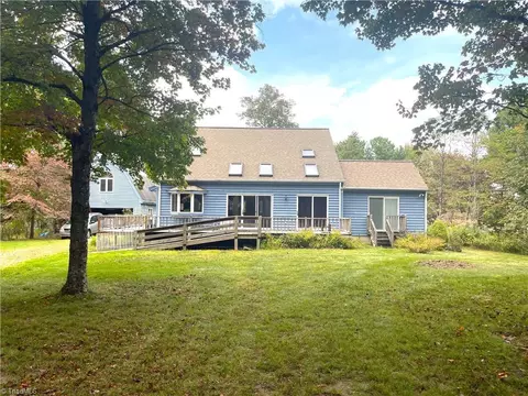 Exterior - 285 Grandview Cir, Traphill, NC 28685 photo 4 of 13