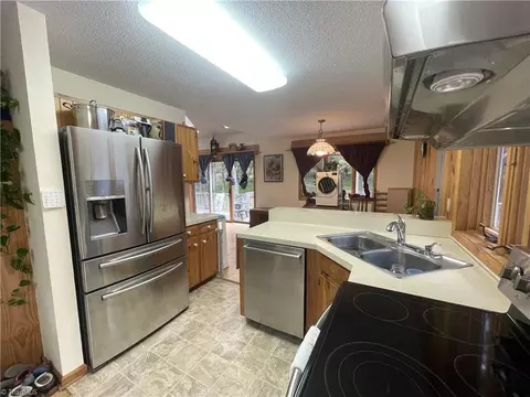 Kitchen - 285 Grandview Cir, Traphill, NC 28685 photo 2 of 3