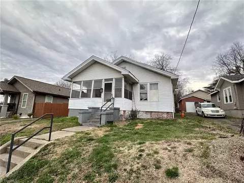 704 Martin St, Greensboro, NC 27406