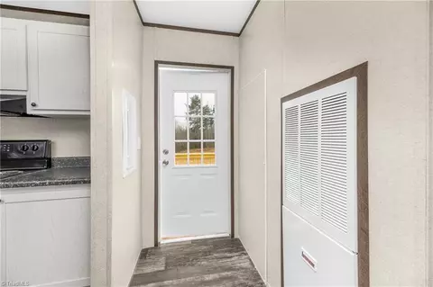 1256 Poplar Springs Rd, Elkin, NC 28621