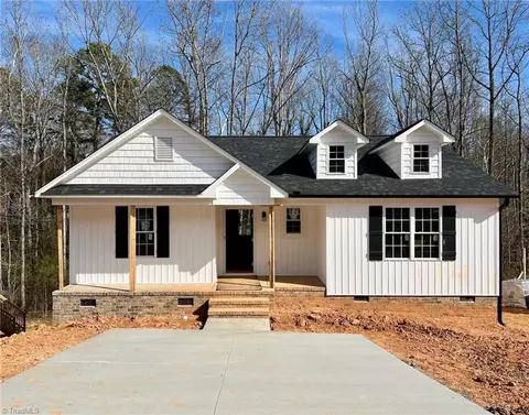 847 Berg St, Asheboro, NC 27203