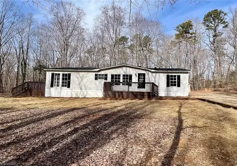 4795 Jordan Valley Rd, Trinity, NC 27370