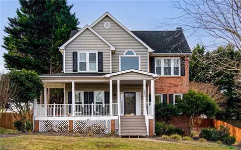 2630 Bridgeport Dr, Winston Salem, NC 27103