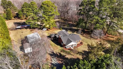 4205 Hines Chapel Rd, Mcleansville, NC 27301