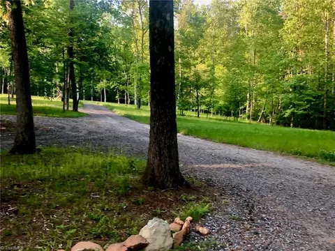 195 Clark Lake Rd, Reidsville, NC 27320