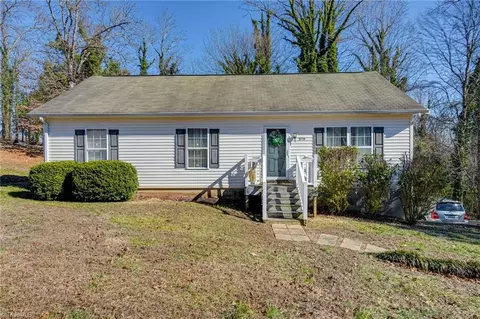 3715 Ribbon Ln, Winston Salem, NC 27107
