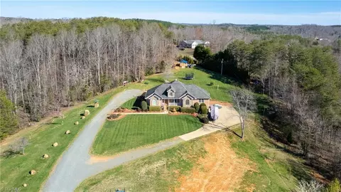 1284 Pitzer Rd N, Walnut Cove, NC 27052