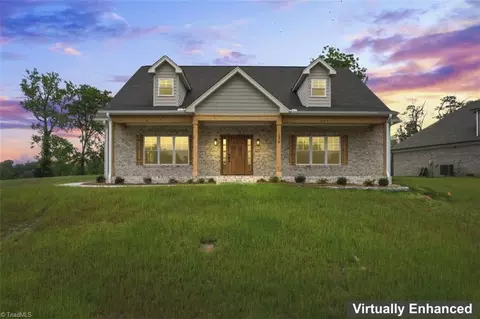 136 Reserve Dr, Mocksville, NC 27028