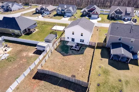 Exterior - 6575 Bellawood Dr, Trinity, NC 27370 photo 7 of 9
