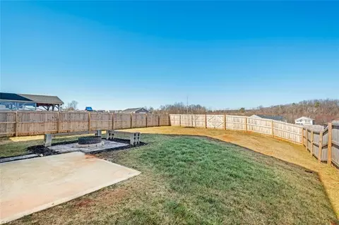Exterior - 6575 Bellawood Dr, Trinity, NC 27370 photo 3 of 9