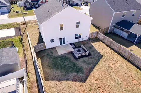 Exterior - 6575 Bellawood Dr, Trinity, NC 27370 photo 6 of 9