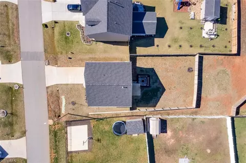 Floorplan - 6575 Bellawood Dr, Trinity, NC 27370 photo 1 of 1