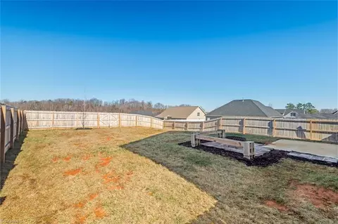 Exterior - 6575 Bellawood Dr, Trinity, NC 27370 photo 4 of 9