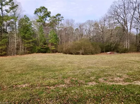 162 Boardwalk Ln, Lexington, NC 27292