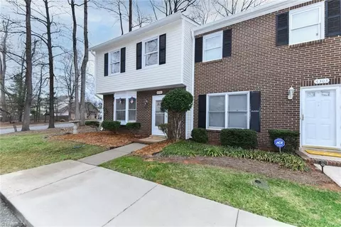 4301 Baylor St, Greensboro, NC 27455