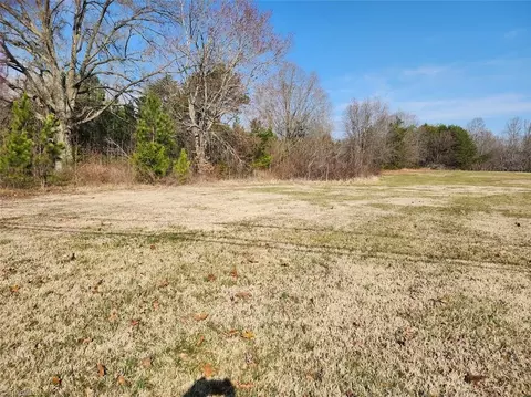2316 Scalesville Rd, Summerfield, NC 27358