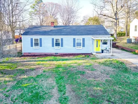 2308 Albright Dr, Greensboro, NC 27408