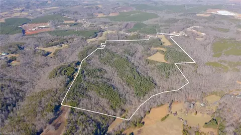 6606 Horsepasture Price Rd, Stoneville, NC 27048