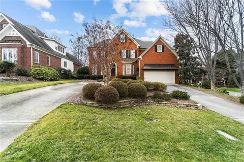 5 Laurel Cv, Greensboro, NC 27455