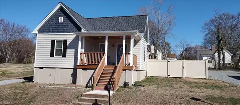 504 Ricks Dr, Winston Salem, NC 27103