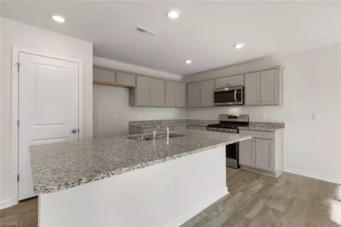 Kitchen - 6374 Cedar Hill Ct #62, Trinity, NC 27370 photo 2 of 5
