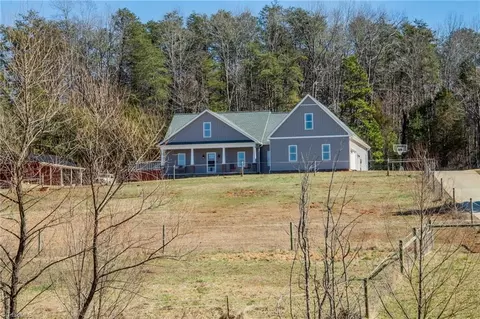 3018 Bethesda Rd, Lexington, NC 27295