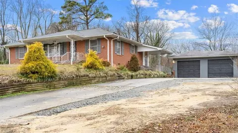 1026 Graham Hopedale Rd, Burlington, NC 27217