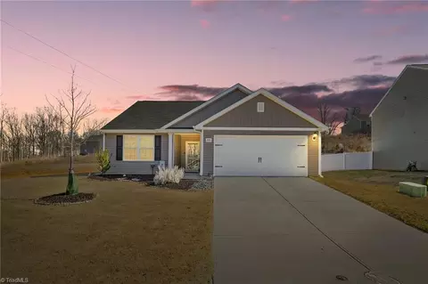 3717 Muddy Creek Ct, Winston Salem, NC 27107