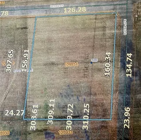 305 Hayes St, Boonville, NC 27011