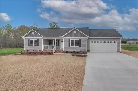 120 Lonehart Ln, Statesville, NC 28625