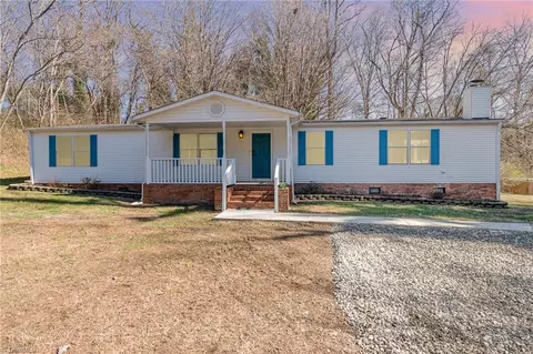 4145 Macarthur St, Winston Salem, NC 27107