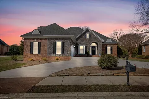 150 Carrington Ln, Winston Salem, NC 27127