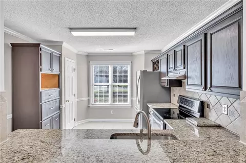 Kitchen - 3318 Sumter Dr, High Point, NC 27265 photo 3 of 4