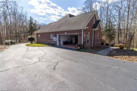 Exterior - 5163 Ronniedale Rd, Trinity, NC 27370 photo 12 of 15