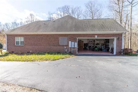 Exterior - 5163 Ronniedale Rd, Trinity, NC 27370 photo 11 of 15