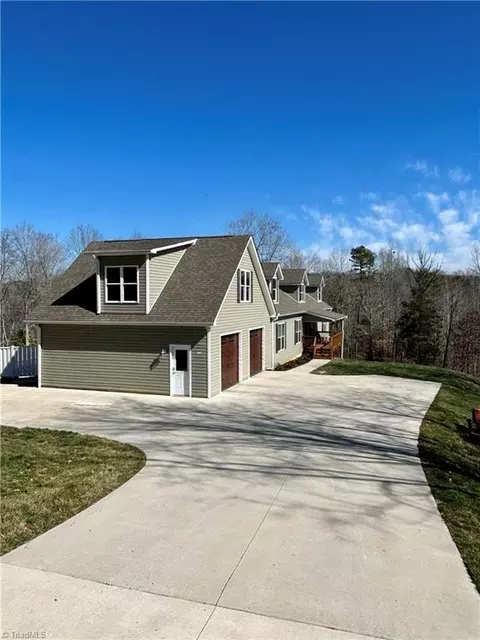 1165 Daryl Ln, Winston Salem, NC 27105