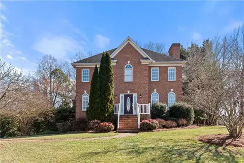 251 Kingsmill Dr, Advance, NC 27006