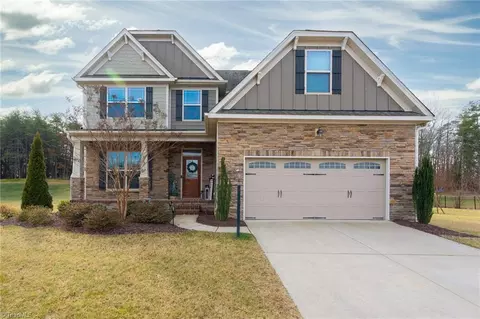 8552 Dalton Ridge Rd, Kernersville, NC 27284