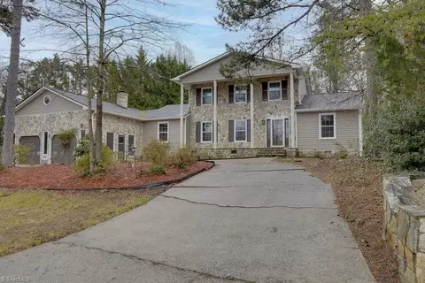 3804 Hardwick Dr, Greensboro, NC 27406