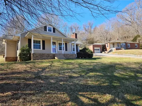 374 360 Brocktown Rd E, Moravian Falls, NC 28654