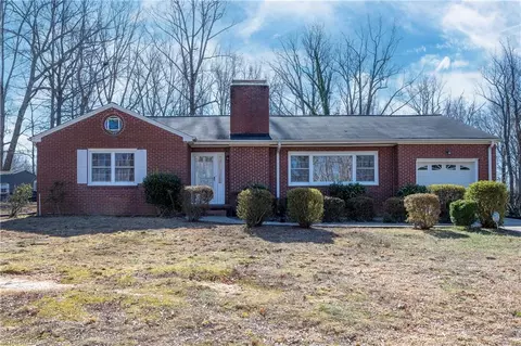 930 Ransom Rd, Winston Salem, NC 27106