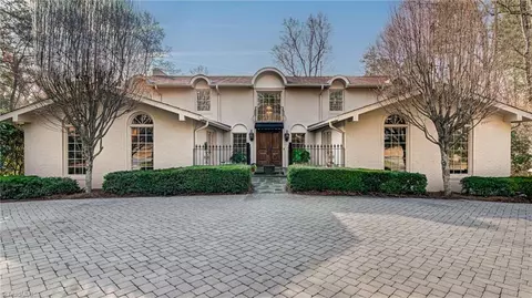2868 Fairmont Rd, Winston Salem, NC 27104