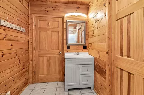 Bath - 260 Serenity Dr, Purlear, NC 28665 photo 3 of 5