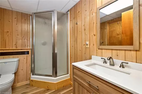 Bath - 260 Serenity Dr, Purlear, NC 28665 photo 5 of 5